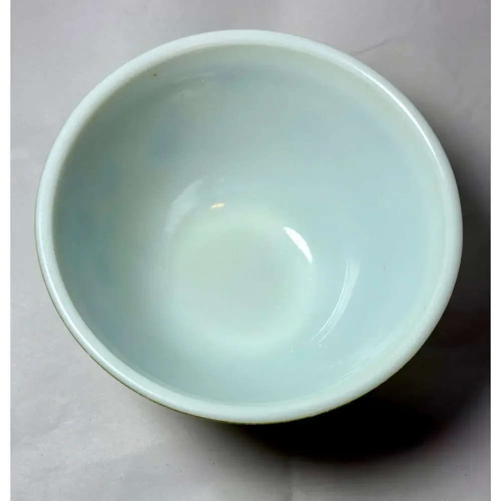 Vintage Pyrex Green Floral Crazy Daisy 1.5 Pint Mixing Bowl #401